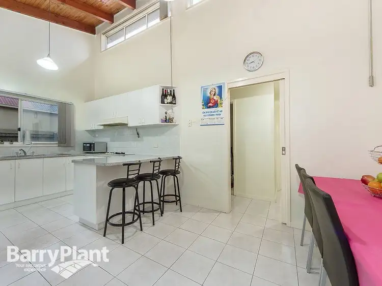 Fifth view of Homely unit listing, 2/58 Leila Street, Deer Park VIC 3023