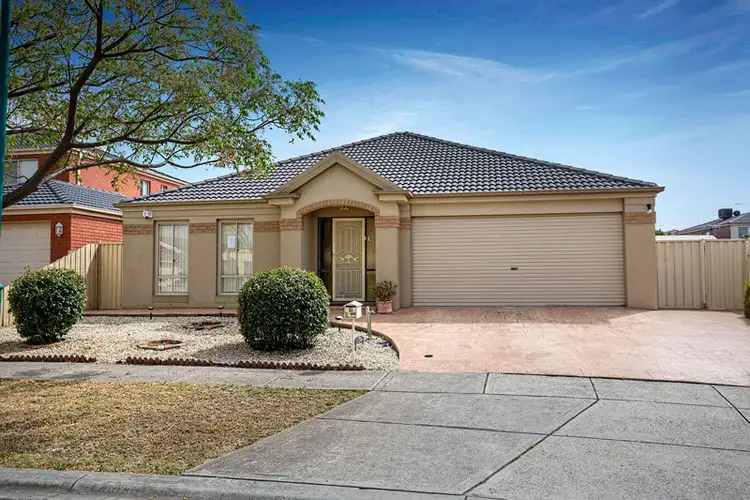 11 Wannon Place, Taylors Hill VIC 3037