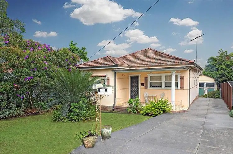 64 Hinemoa Street, Panania NSW 2213
