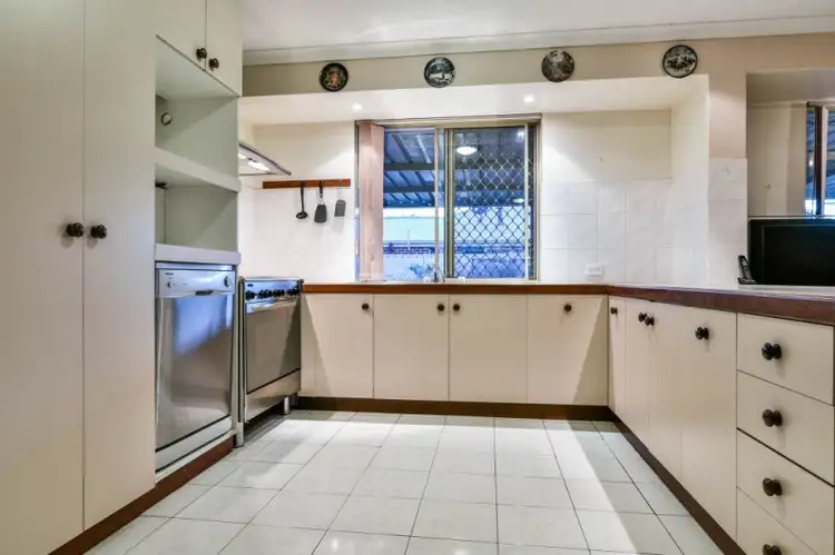 Fifth view of Homely house listing, 3 Rosella Place, Gosnells WA 6110