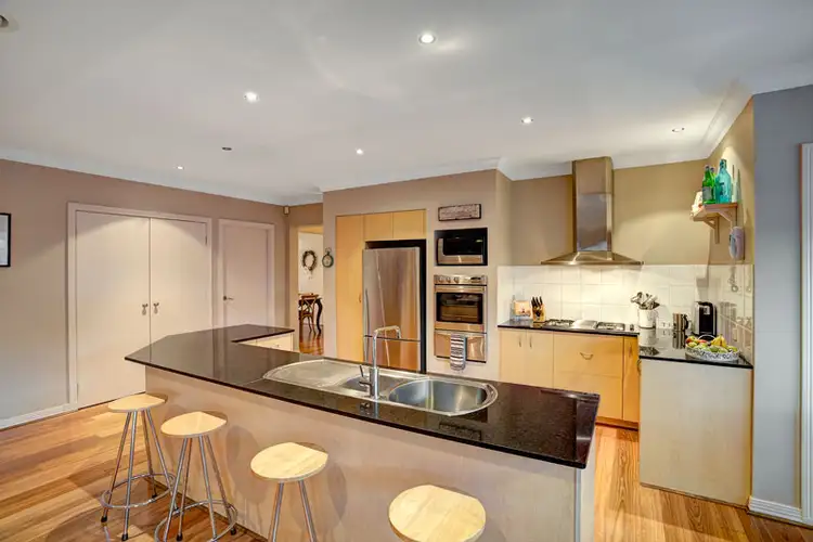 Second view of Homely house listing, 3 Daws Court, Taylors Lakes VIC 3038