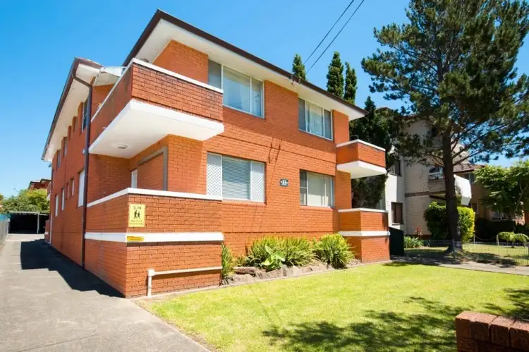 6/33 Park Street, Campsie NSW 2194