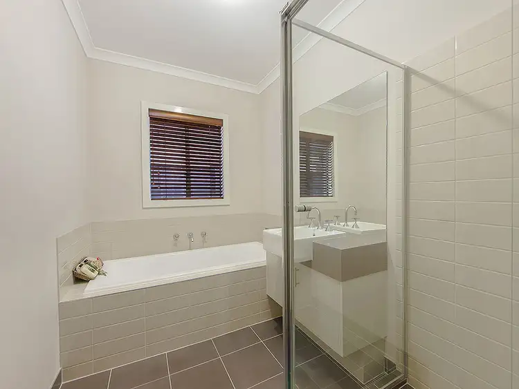 Sixth view of Homely house listing, 2 Goodwood Close, Derrimut VIC 3030