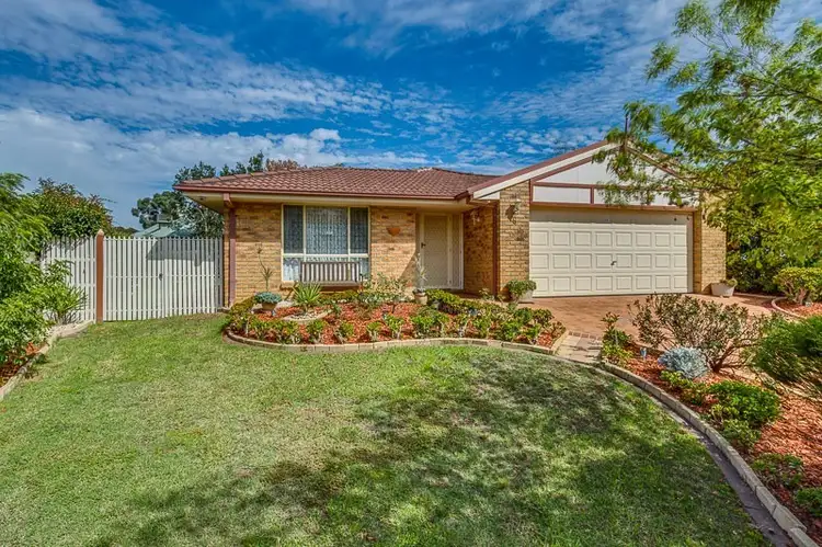 Main view of Homely house listing, 6 Avenham Court, Hillside VIC 3037