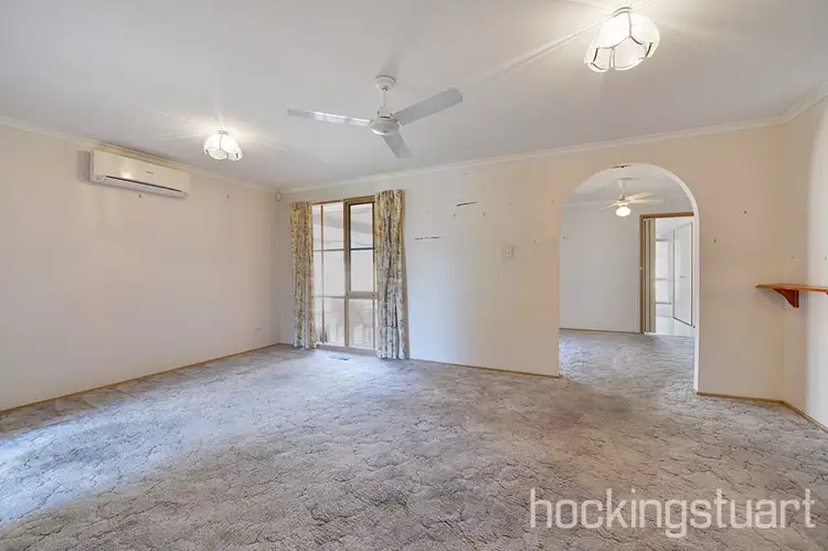 Sixth view of Homely house listing, 10 Hillman Court, Berwick VIC 3806