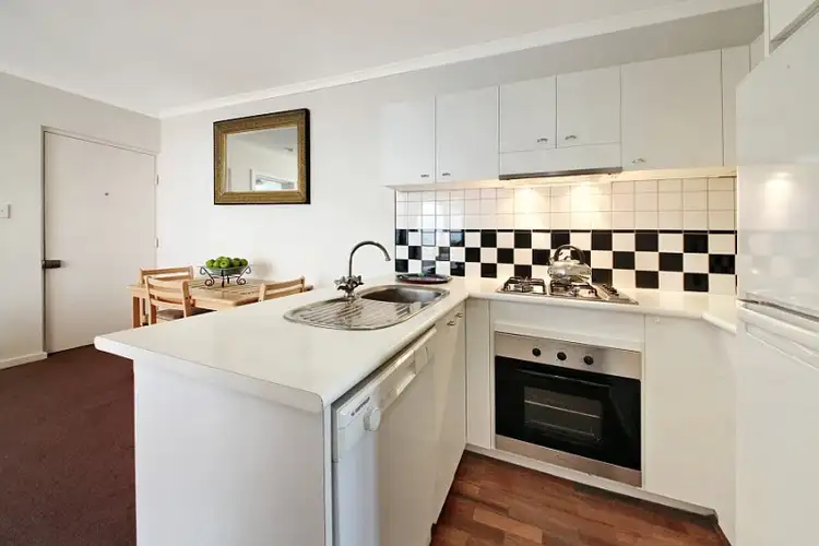 Fifth view of Homely apartment listing, 2/2 Armadale Street, Armadale VIC 3143
