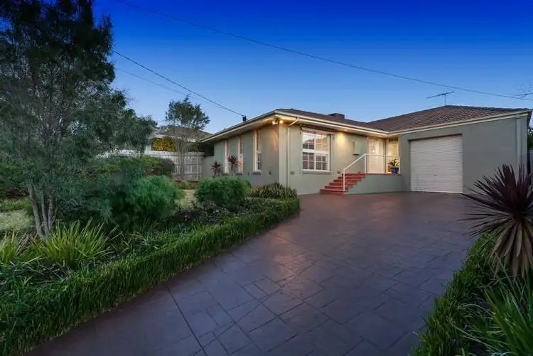 51 Goldsmith Avenue, Ringwood North VIC 3134