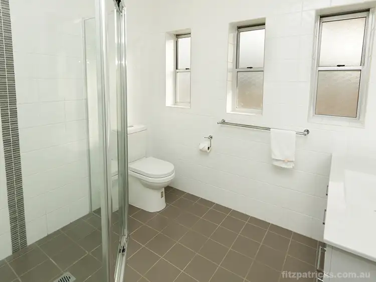 Sixth view of Homely unit listing, 8 West Parade, Wagga Wagga NSW 2650