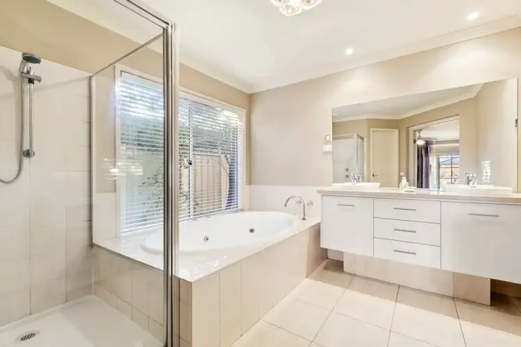 Seventh view of Homely house listing, 8 Carissa Circuit, Werribee VIC 3030