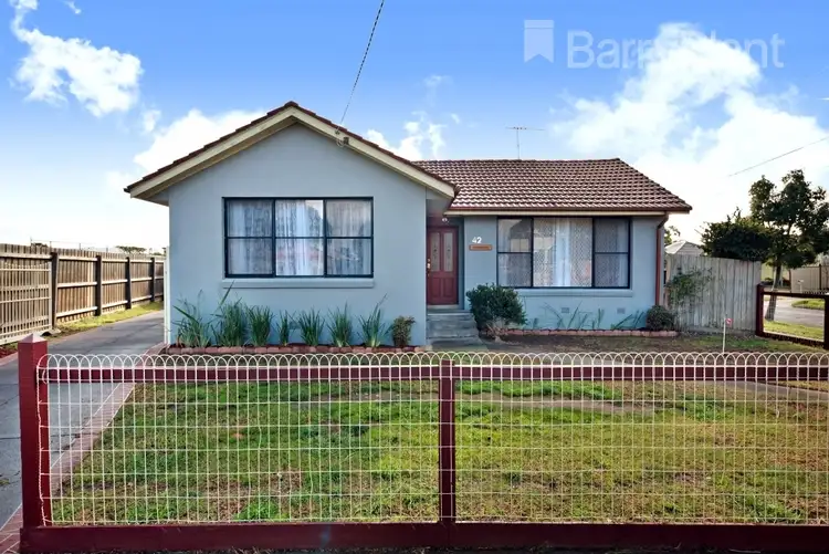 42 Centenary Crescent, Werribee VIC 3030