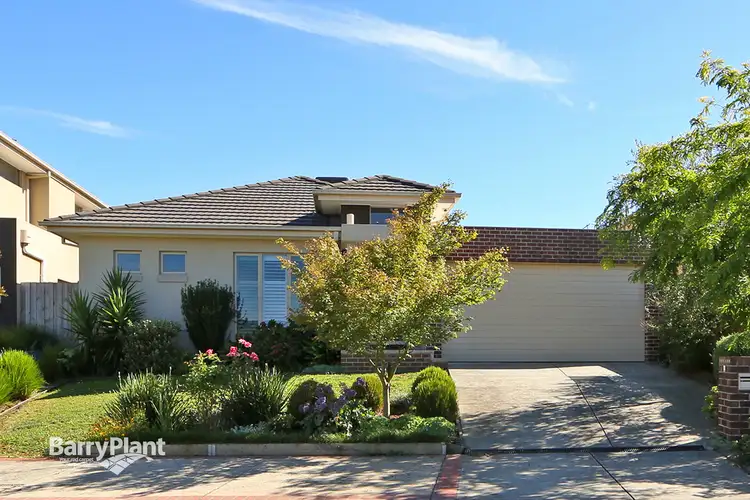 Main view of Homely townhouse listing, 6 Saltbush Court, Rowville VIC 3178