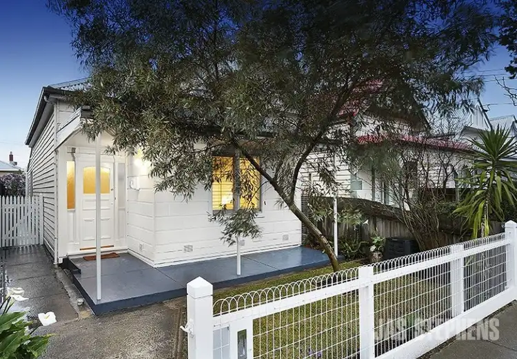 10 Tennyson Street, Seddon VIC 3011