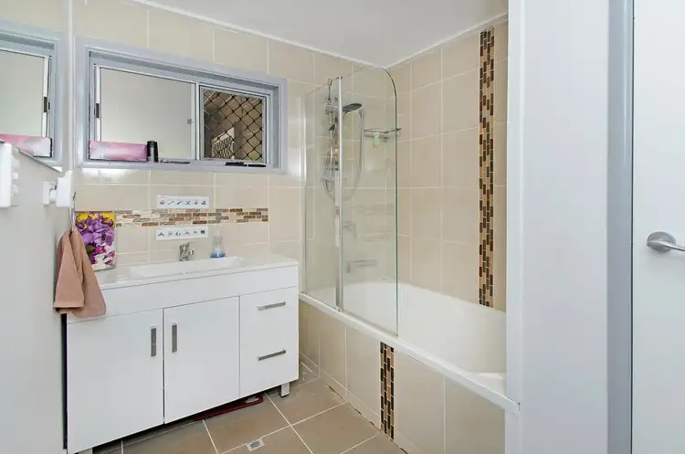 Sixth view of Homely house listing, 21 Luckie Crescent, Tivoli QLD 4305