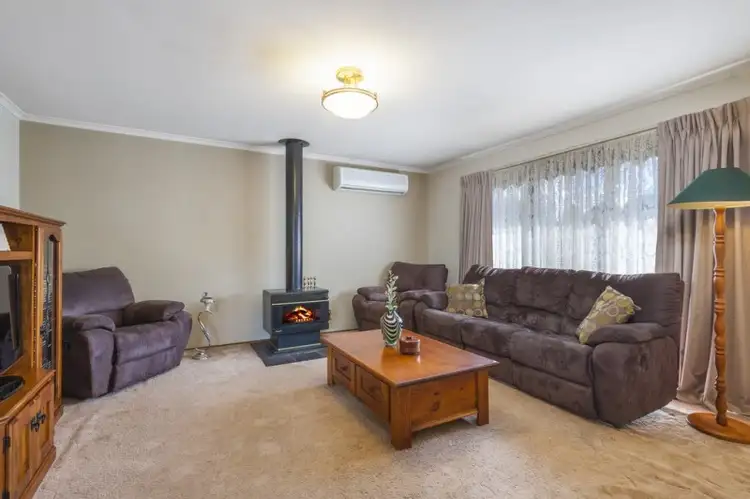 Fourth view of Homely house listing, 2 Bennett Court, Sunbury VIC 3429