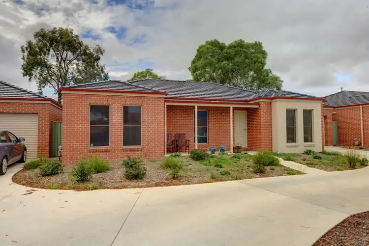 3/14 Rattray Crescent, Canadian VIC 3350