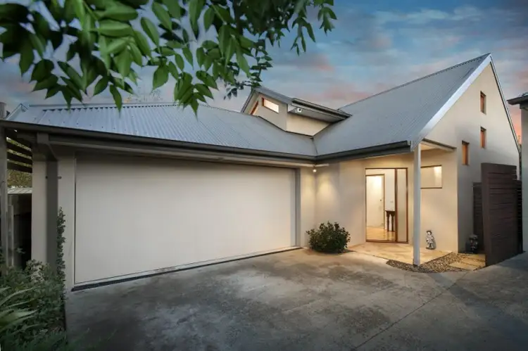 Main view of Homely house listing, 2/3 Cedar Court, Forest Hill VIC 3131