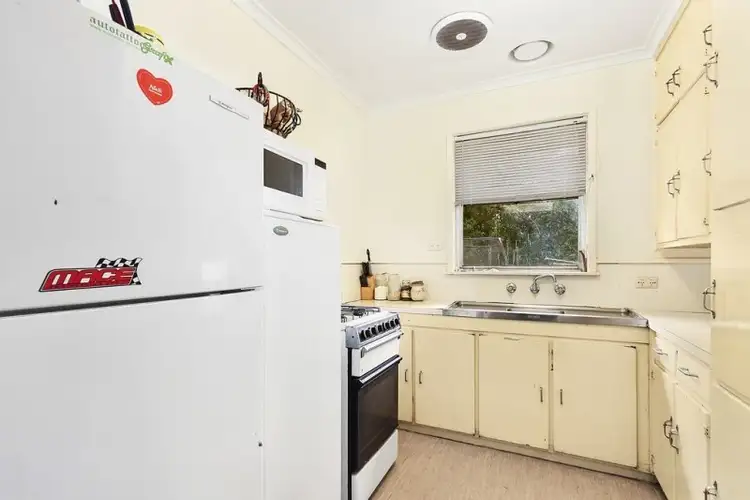 Sixth view of Homely house listing, 3 Overend Crescent, Sale VIC 3850