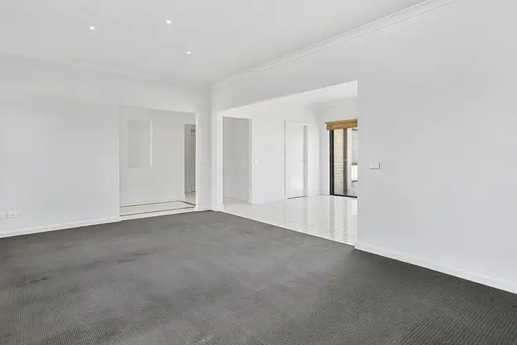 Fifth view of Homely unit listing, 4/20 Verbena Terrace, Epsom VIC 3551