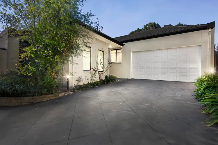 2/16 Ronald Avenue, Bulleen VIC 3105