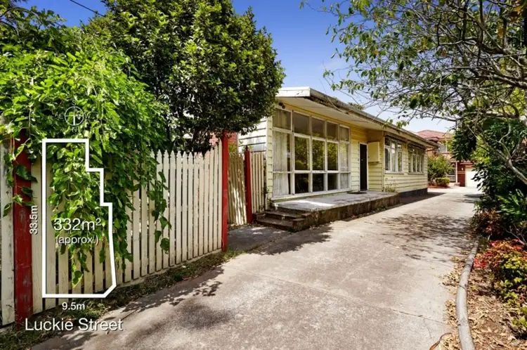 1/2 Luckie Street, Nunawading VIC 3131