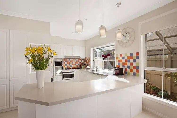 Second view of Homely house listing, 2/194 Beach Road, Mordialloc VIC 3195