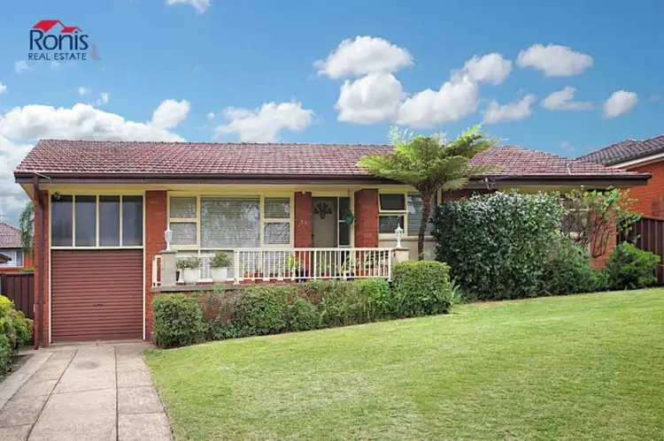 59 Denman Rd, Georges Hall NSW 2198