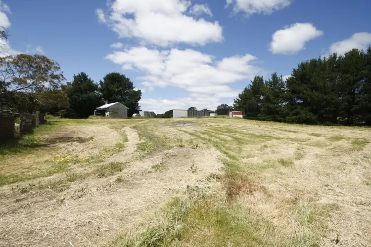 Fourth view of Homely house listing, 2 Kent Drive, Haddon VIC 3351