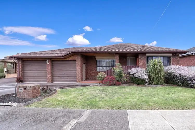 17 Simmington Circuit, Greenvale VIC 3059