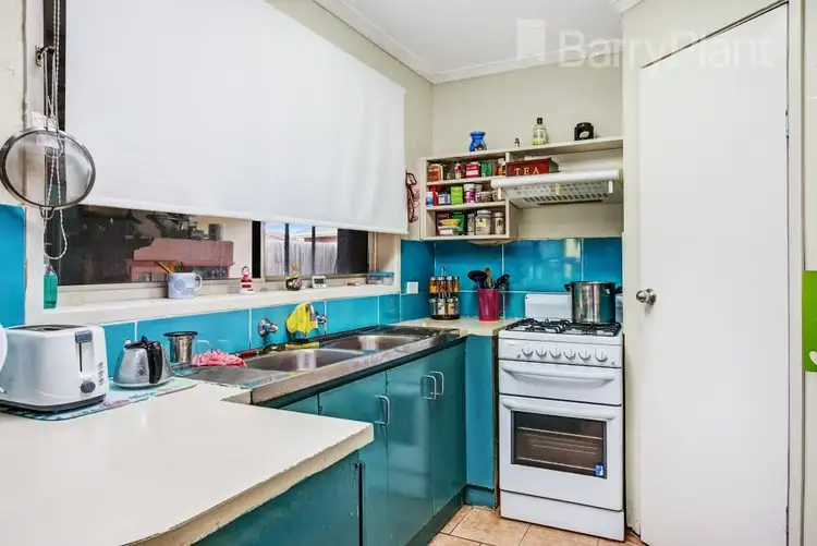 Second view of Homely house listing, 5 Poinciana Court, Werribee VIC 3030