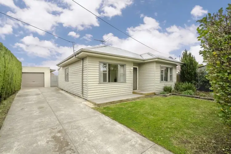 35 Essex Street, Sunshine North VIC 3020