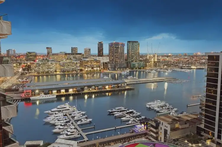 2006/231-245 Harbour Esplanade, Docklands VIC 3008