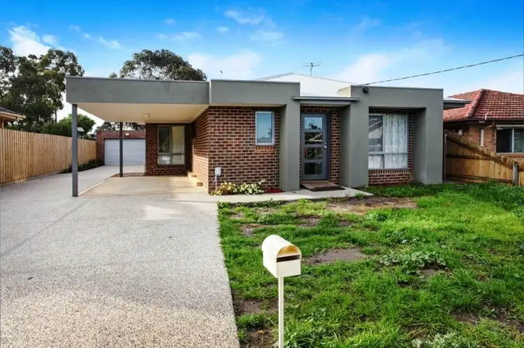 8 Micheline Street, Tullamarine VIC 3043