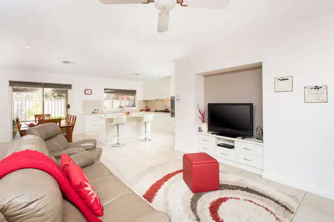 Fifth view of Homely house listing, 4 Betty Krake Drive, Red Cliffs VIC 3496