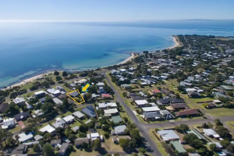17 Cairnes Street, Indented Head VIC 3223