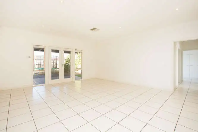 Second view of Homely house listing, 2 Ontario Park Drive, Mildura VIC 3500
