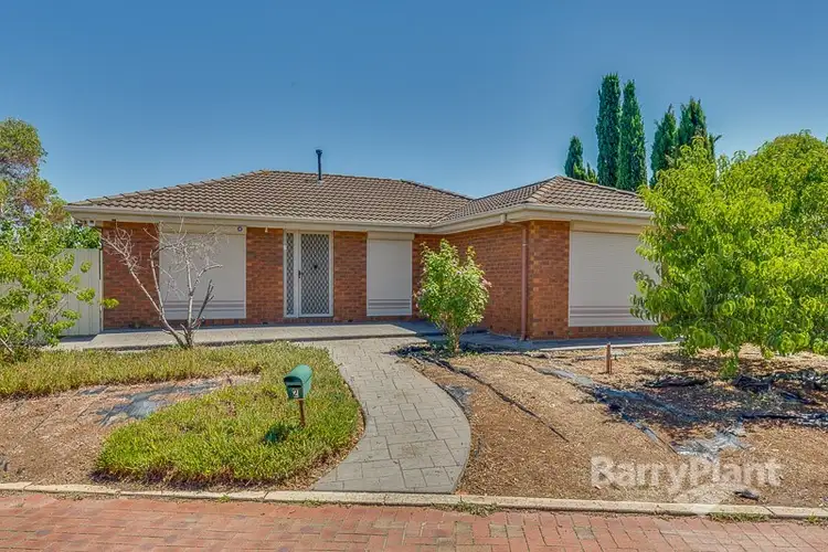 2 Hayfield Court, Sydenham VIC 3037