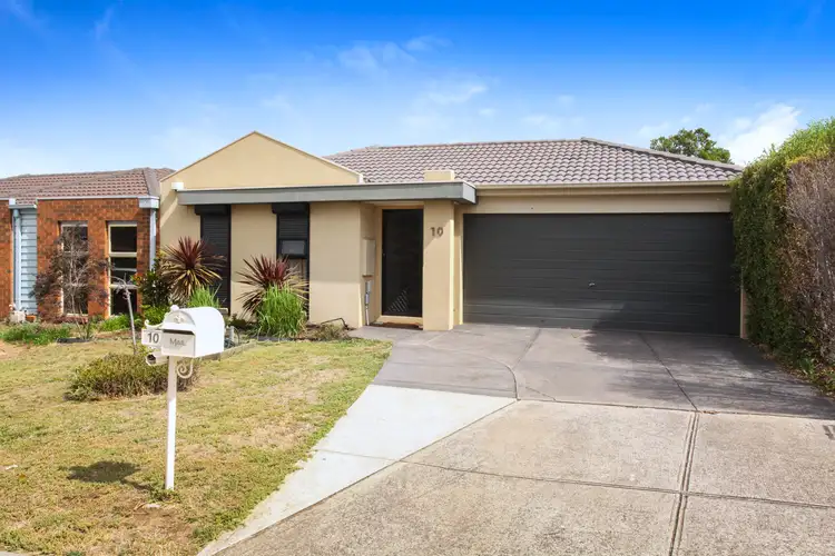 10 Tandara Circuit, Melton West VIC 3337