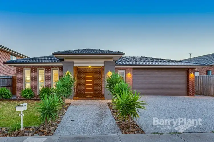 13 John Robert Place, Taylors Hill VIC 3037