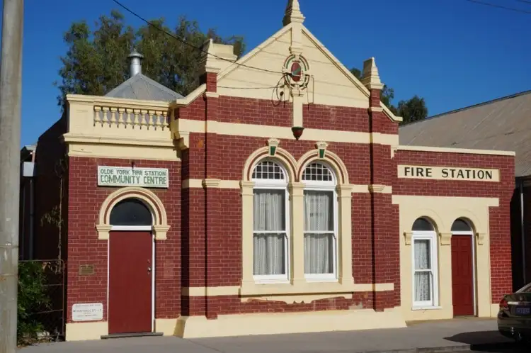 151 Avon Terrace, York WA 6302