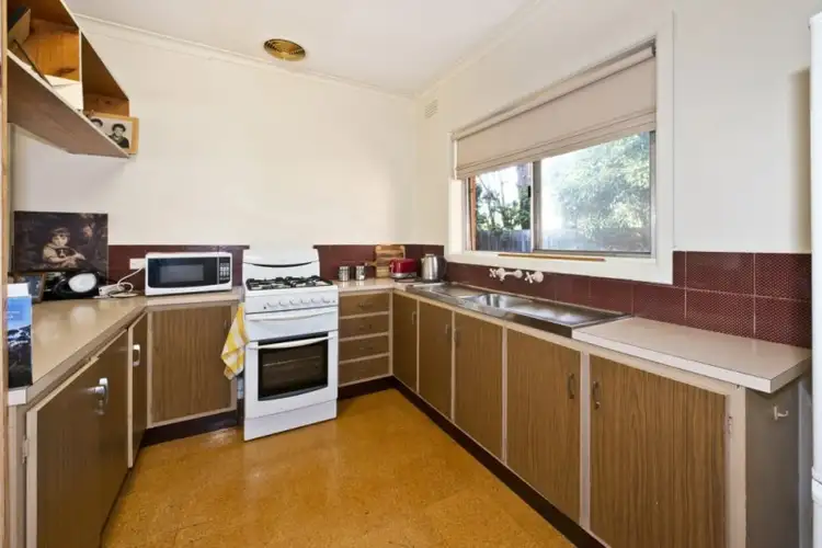 Fourth view of Homely house listing, 2/10 Fairview Grove, Watsonia VIC 3087
