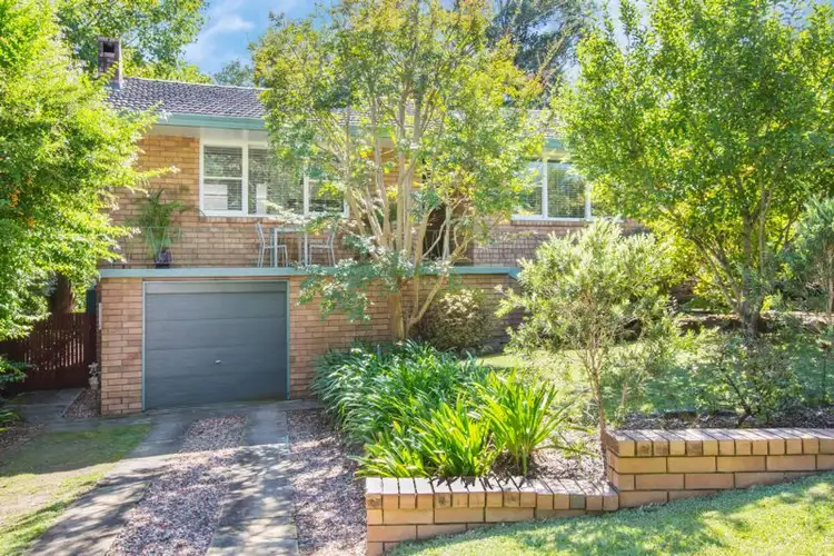 9 David Road East, Springwood NSW 2777