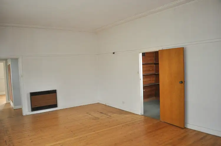 Fifth view of Homely house listing, 4 Reynolds Street, Mansfield VIC 3722