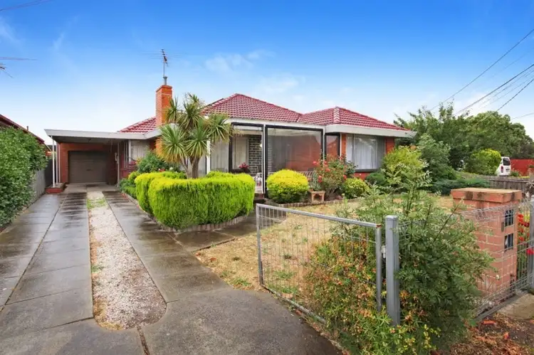 11 Elmhurst Road, Gladstone Park VIC 3043