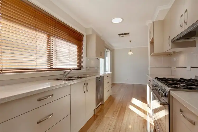 Fifth view of Homely house listing, 1/19 Geoffrey Drive, Kilsyth VIC 3137