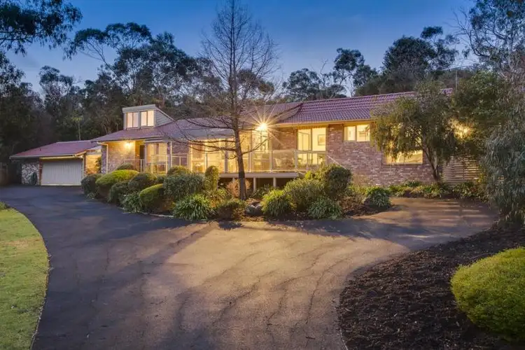 52 Millbank Drive, Mount Eliza VIC 3930
