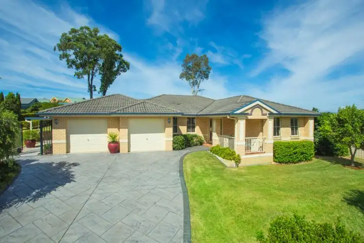 4 Linwood Close, Bolwarra Heights NSW 2320