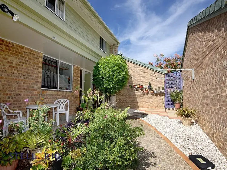 16/5 Rowe Close, Wishart QLD 4122