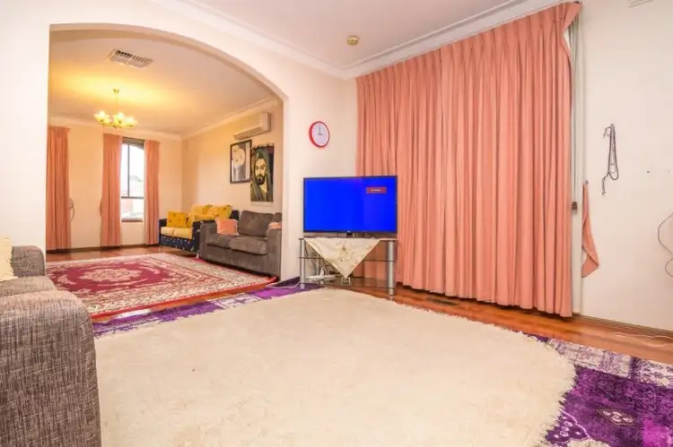 Fourth view of Homely house listing, 8 Michelle Close, Thomastown VIC 3074