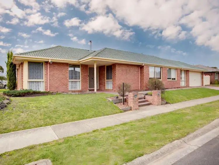 9 James Bathe Way, Narre Warren South VIC 3805