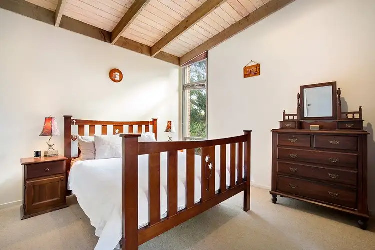 Fifth view of Homely house listing, 12 Verdale Close, Mitcham VIC 3132